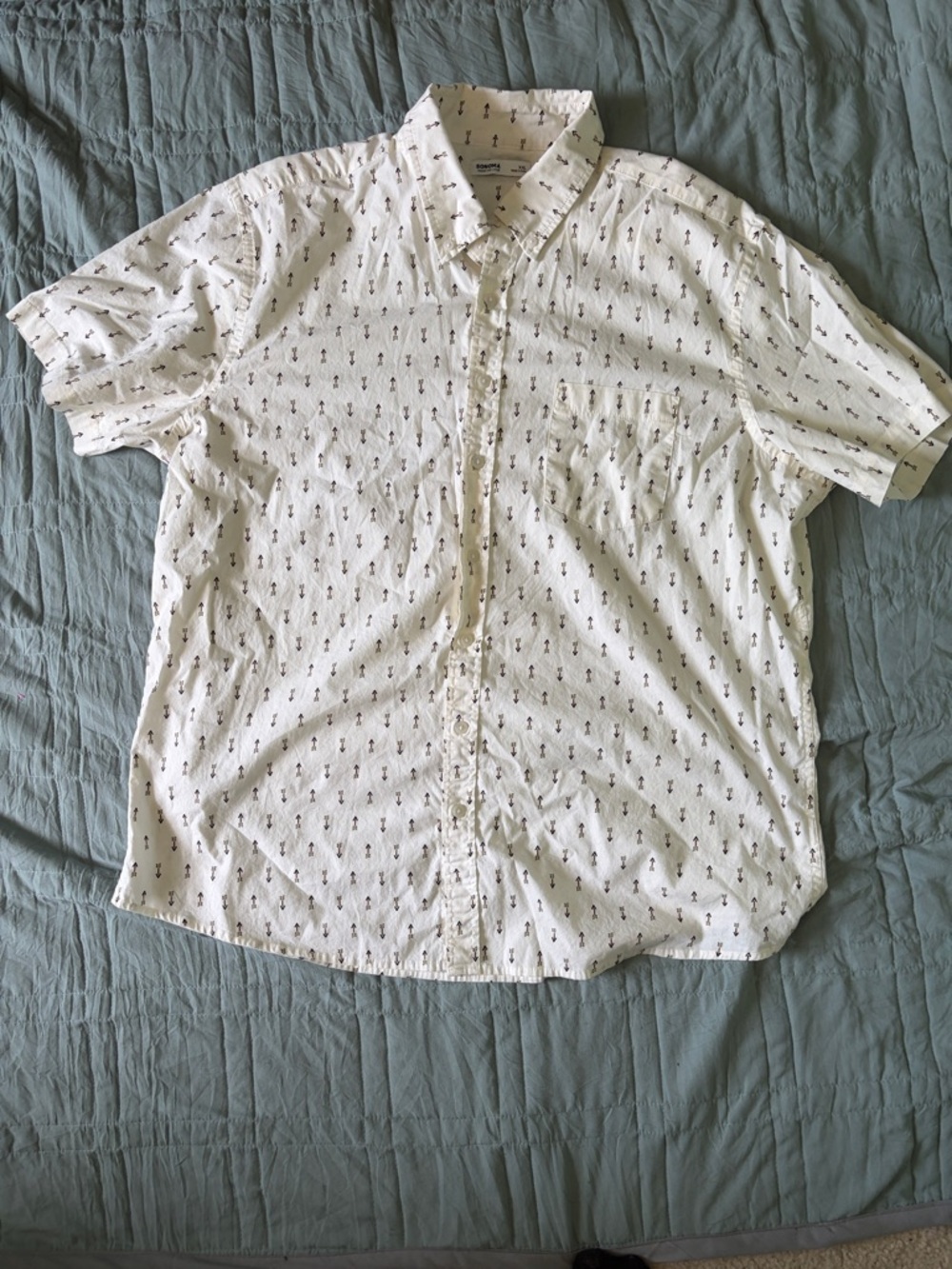 Sonoma White Short-Sleeve Button-Down Shirt with Small Palm Print